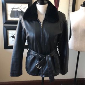 Black leather jacket with removable collar. Size M